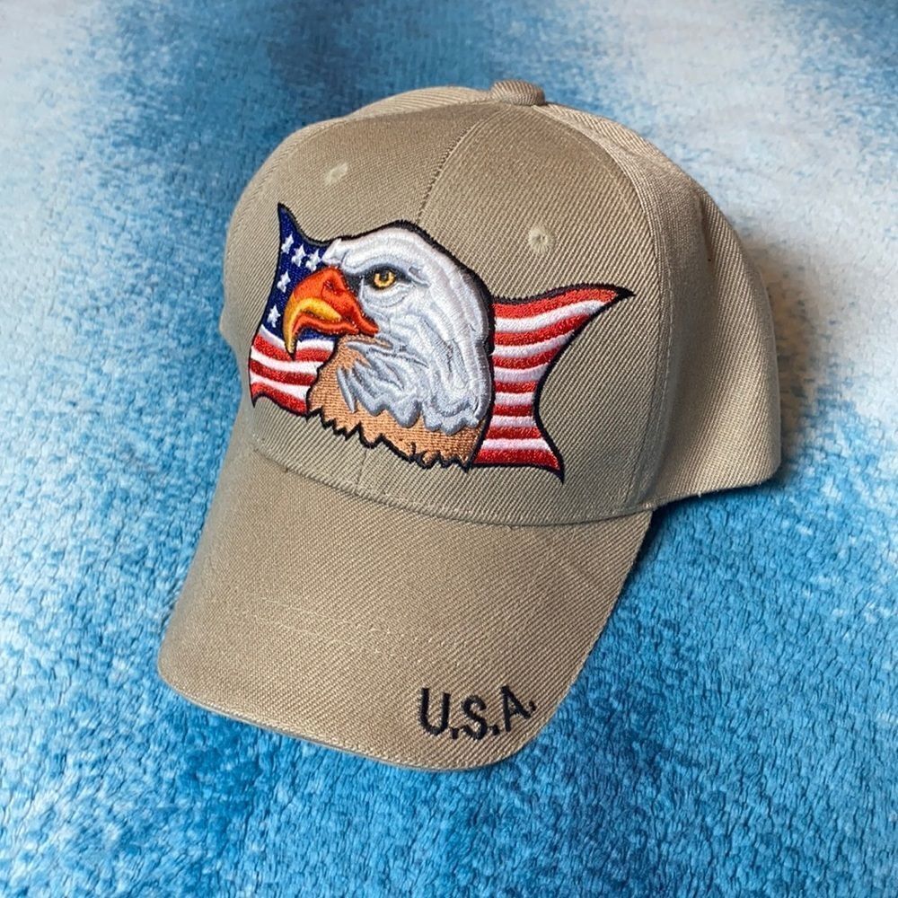 USA Hat Flag & Eagle Design (BRAND NEW W/ TAGS)